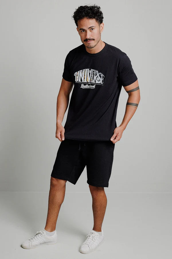 Camiseta Universe Brotherhood Preta