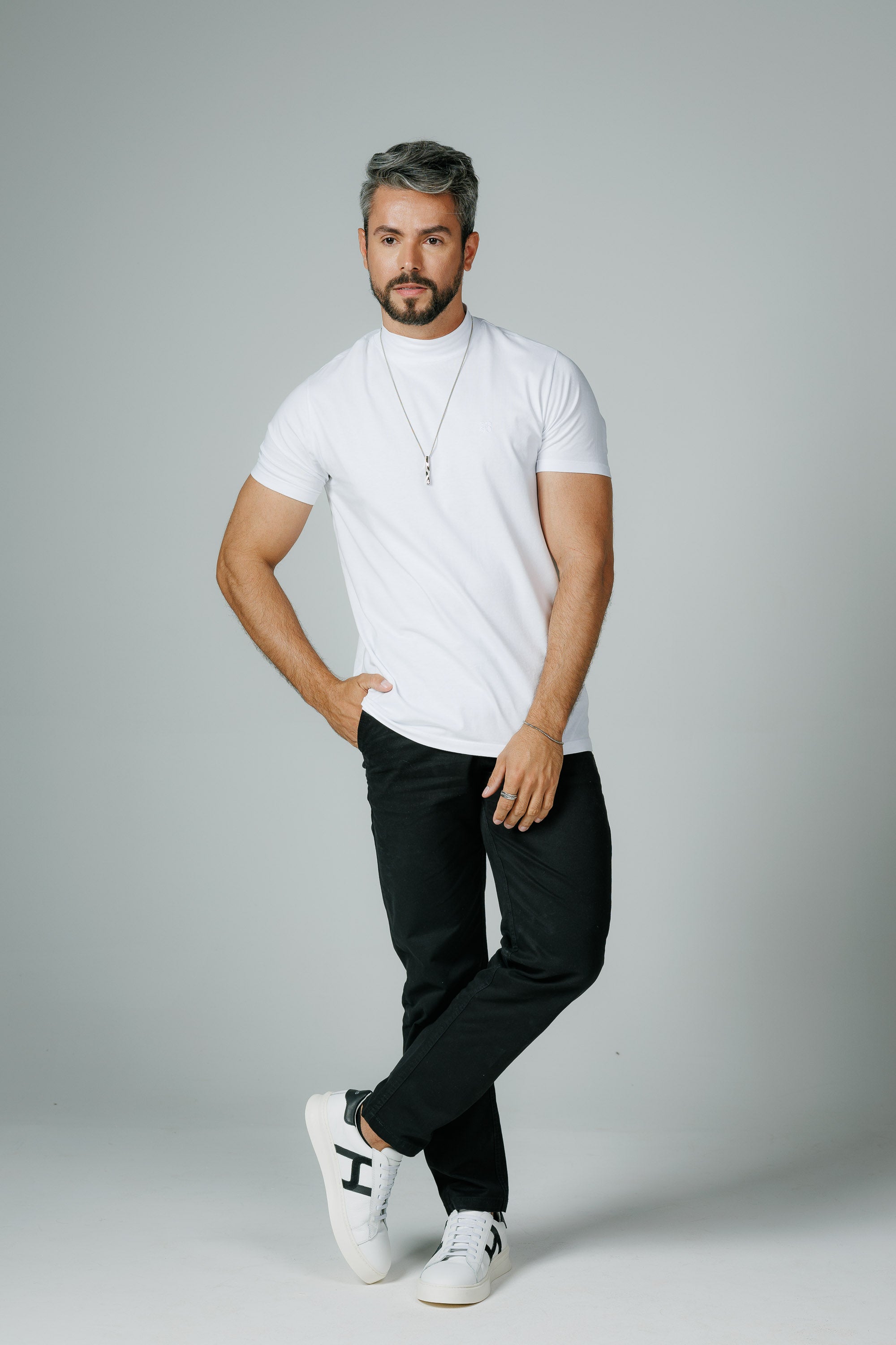 Camiseta Premium Algodão Egípcio Gola Alta Manga Curta