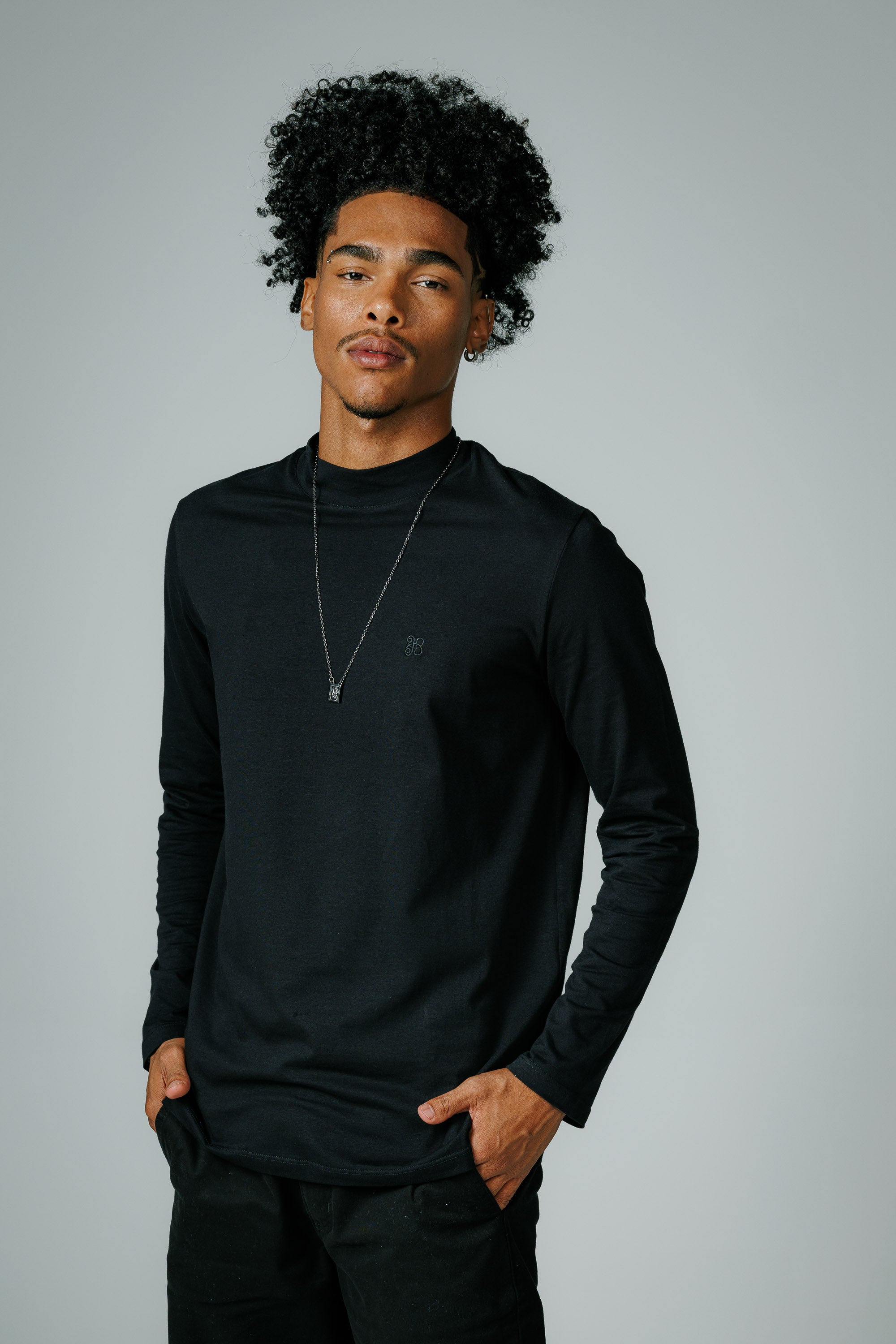 Camiseta Manga Longa Algodão Egípcio Gola Alta