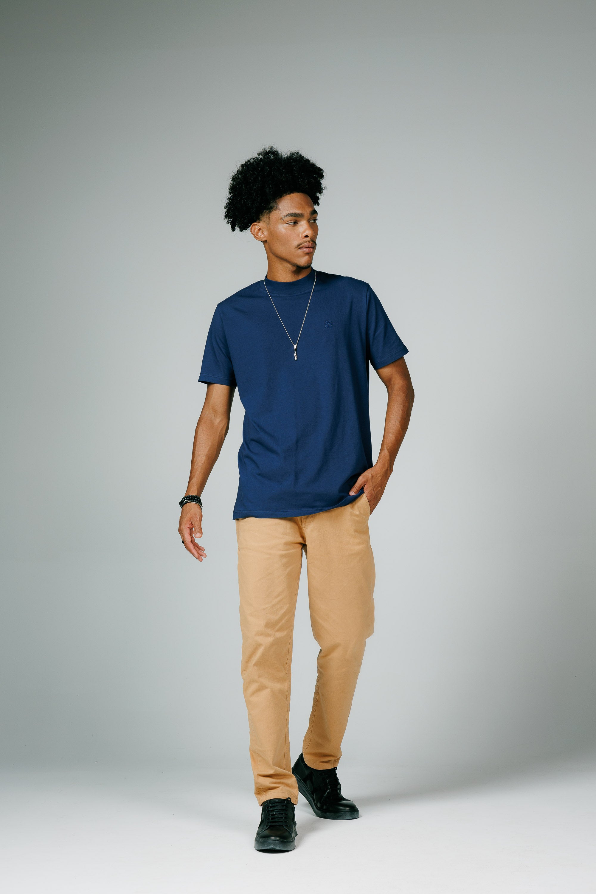 Camiseta Premium Algodão Egípcio Gola Alta Manga Curta